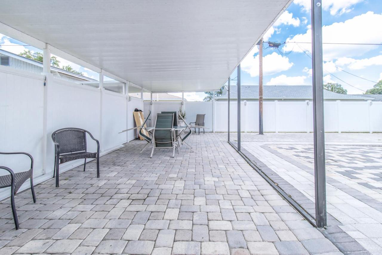 6 Bedroom Bucs Airport Mall Beach Wifi タンパ エクステリア 写真