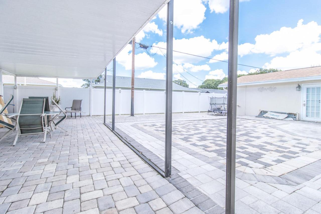 6 Bedroom Bucs Airport Mall Beach Wifi タンパ エクステリア 写真